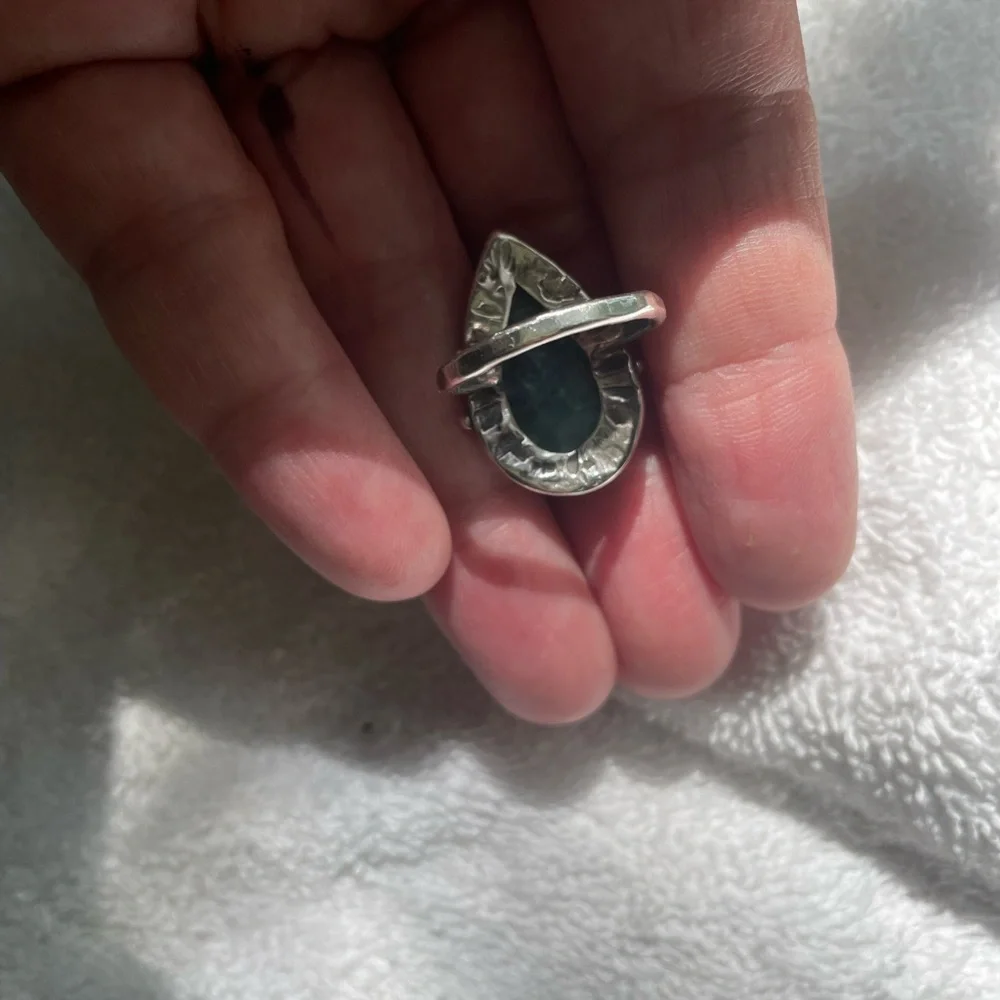 N/A elegant teardrop